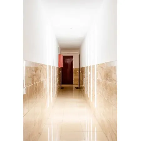 Casa Krisma, Fabulous Modern Spacious 2 Bedrooms Apartment, Remote Work, Fast Wifi, Parking&ac