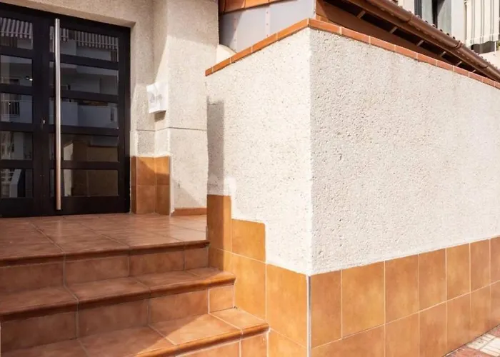 Casa Krisma, Fabulous Modern Spacious 2 Bedrooms Apartment, Remote Work, Fast Wifi, Parking And Ac * Costa Adeje (Tenerife)